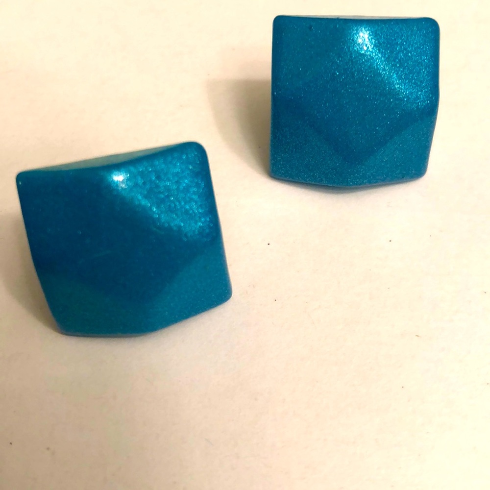 Vintage 80’s Turquoise Blue Teal Earrings 3/4”Square Raised Diamond Shape #540